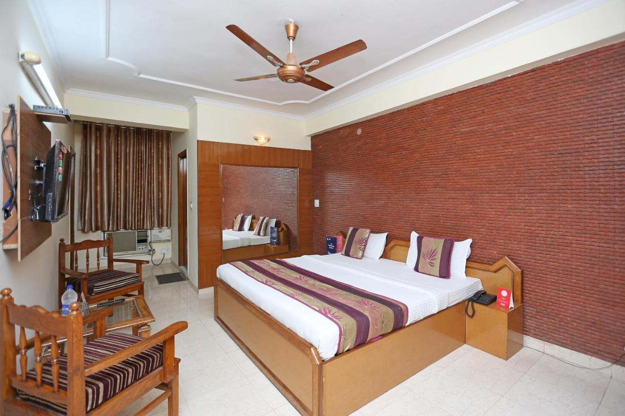Oyo Flagship 9554 Hotel Grand Plaza Faridabad Exterior foto